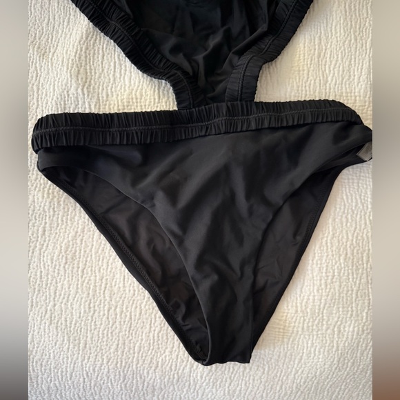 Devon Windsor Yara Sexy One Piece Black M - Picture 8 of 8